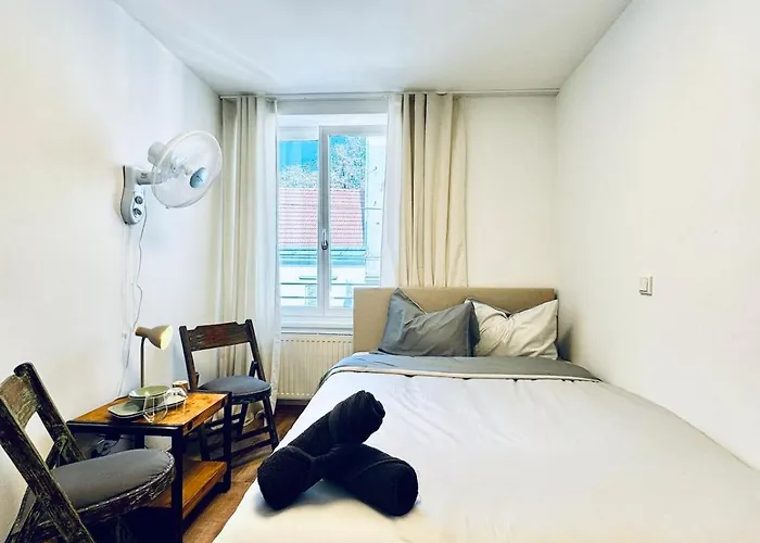Comfortable 5br Near Kaufpark Alterlaa Apartment *