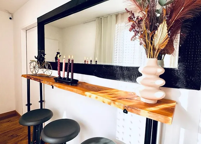 Apartment Comfortable 5br Near Kaufpark Alterlaa Vienna