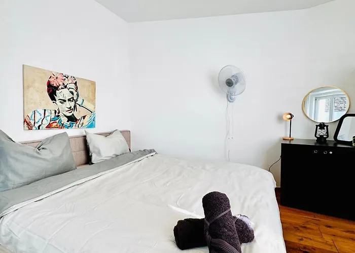 Apartment Comfortable 5br Near Kaufpark Alterlaa *