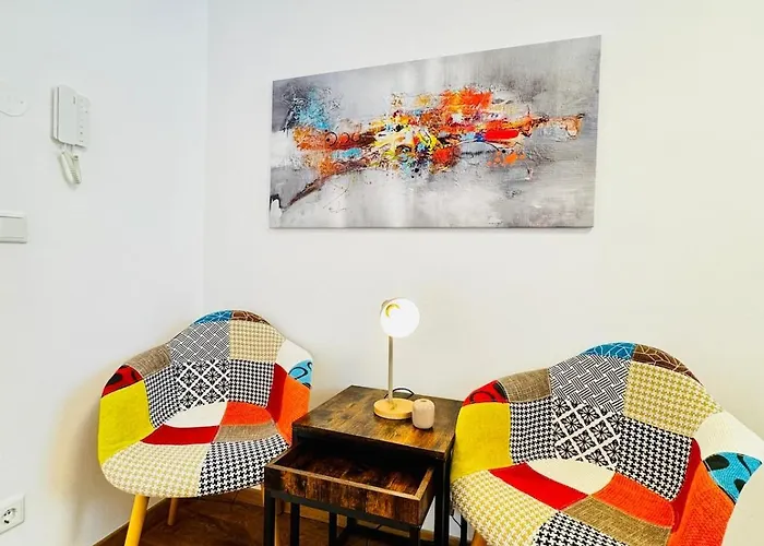 Apartment Comfortable 5br Near Kaufpark Alterlaa