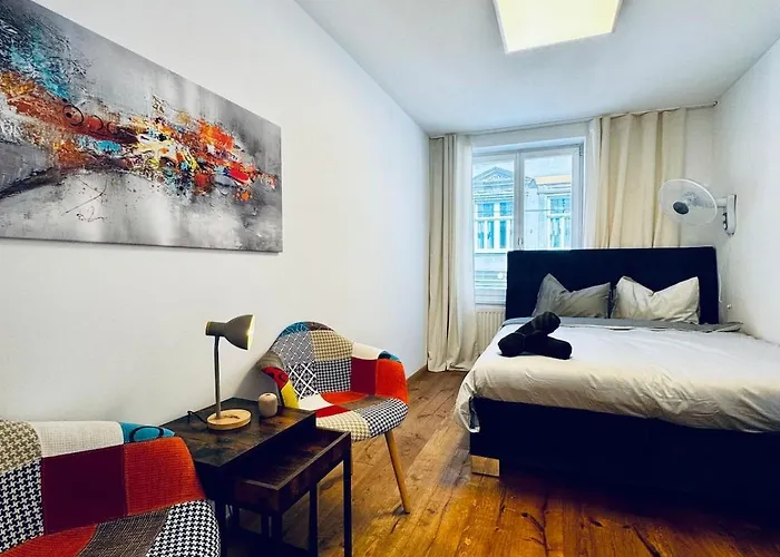 Comfortable 5br Near Kaufpark Alterlaa * Vienna