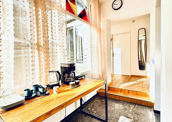 Comfortable 5br Near Kaufpark Alterlaa
